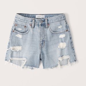 Abercrombie Curve Love Mid Rise Boyfriend Shorts